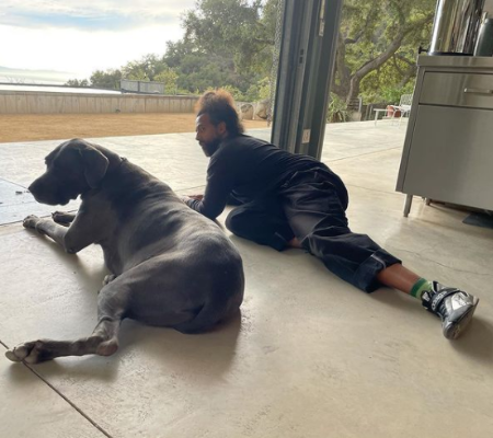 Reggie Watts is a multi-millionaire acclimating a total net worth of about $2 million.